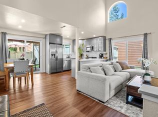 2706 Lakeview Drive, Santa Rosa, CA 95405