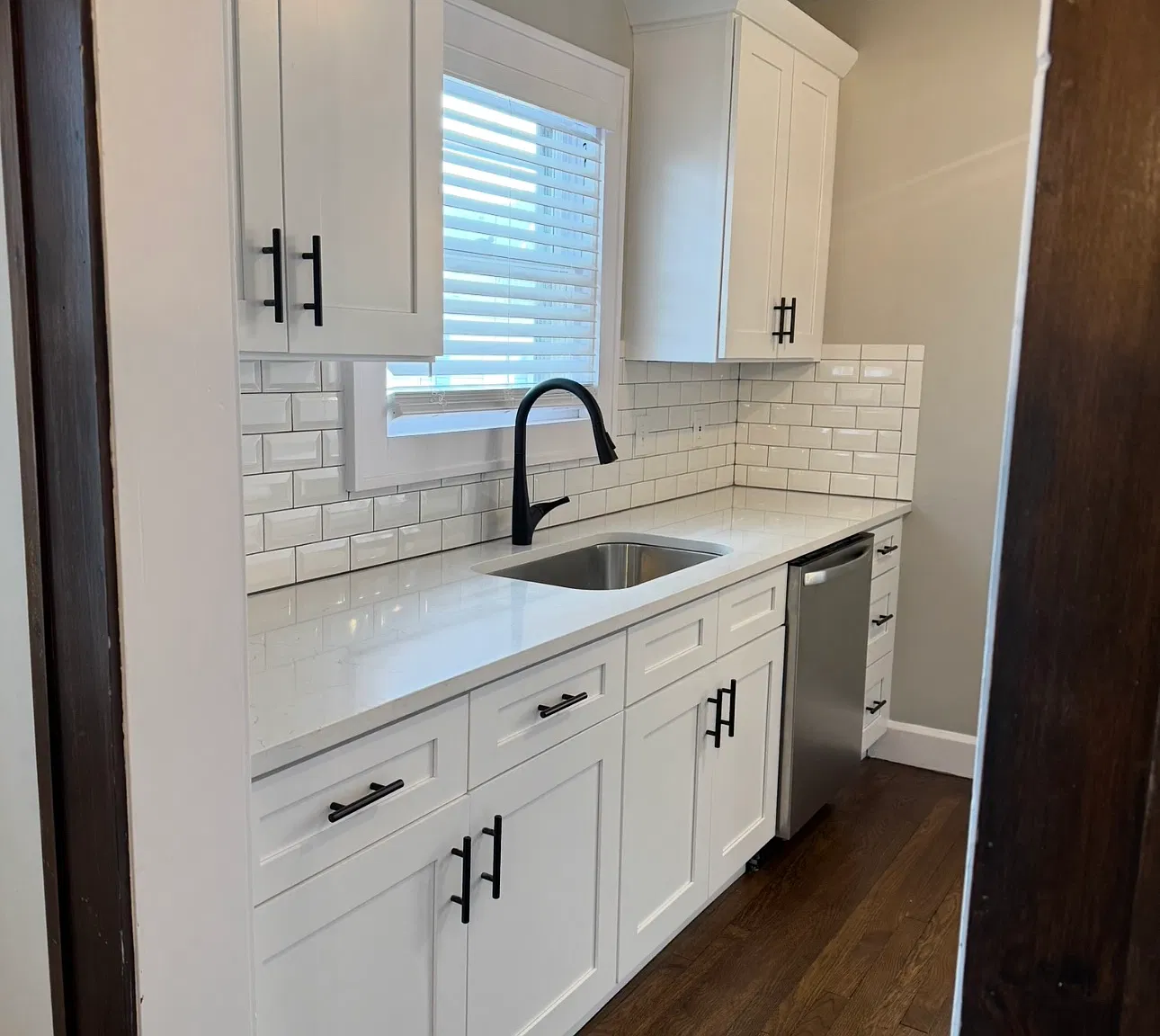 15125 Esther Ave — Photo 4