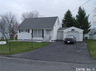 105 Savaria Dr, Syracuse, NY 13209