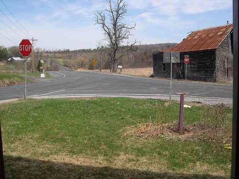 4th image of 579 COUNTY RT 351