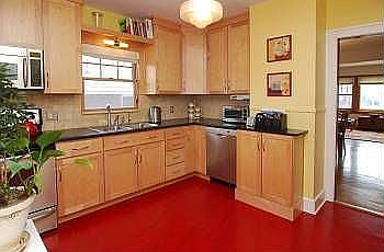 2nd image of 859 E Kensington Ave