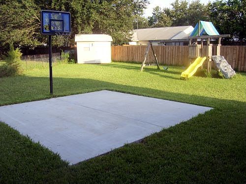 1/2 court Basketball