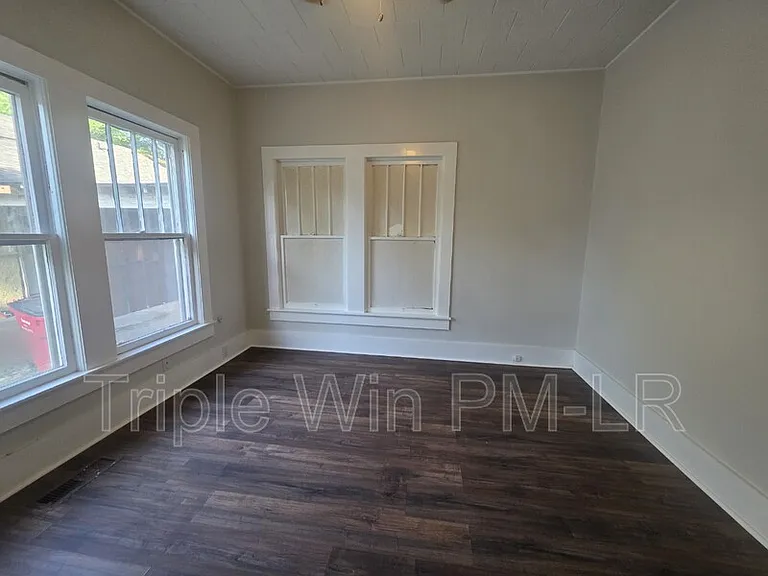609 N Morrill St — Photo 24