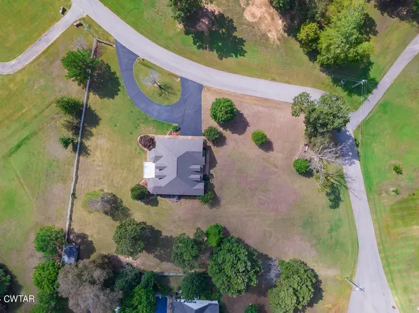 726 Timber Ridge Dr, Lexington, TN 38351