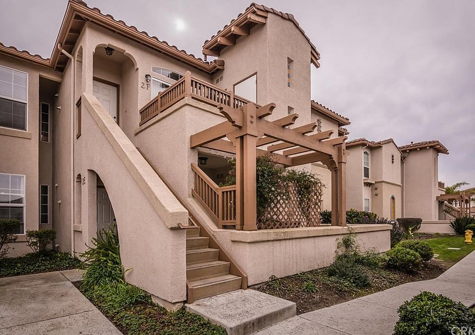 1st image of 610 Sunrise Dr Unit 2