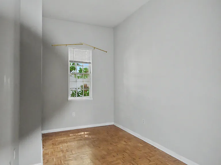 423 Spruce St #2F — Photo 12