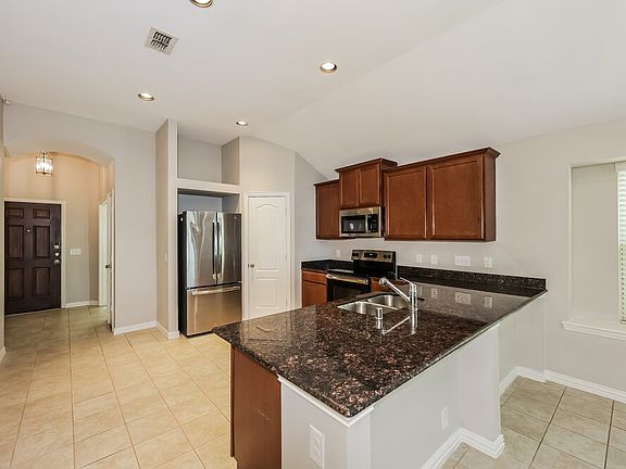 5th image of 4929 Lemon Grove Dr