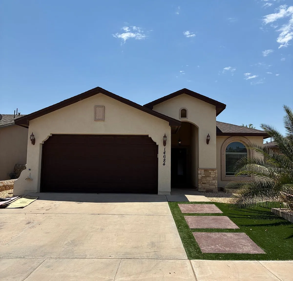 3 bed, 2.0 bath, 1494 sqft, $1,750 — Photo 1