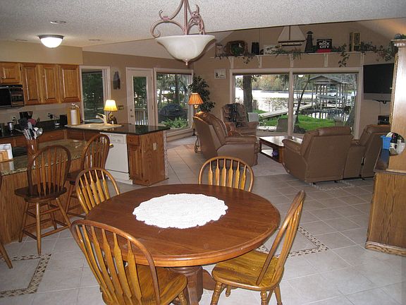 Kitchen / family room
