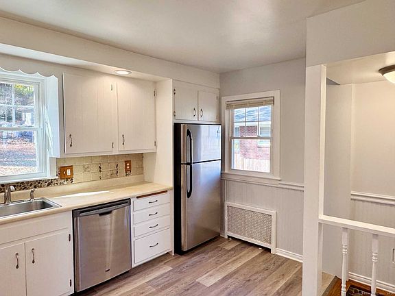3rd image of 63 Smith St