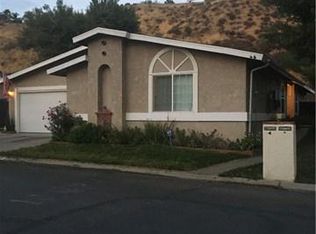 32002 Quartz Ln, Castaic, CA 91384