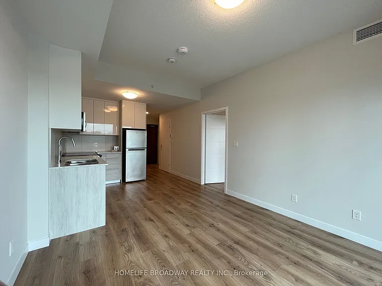 60 Frederick St #302 — Photo 6