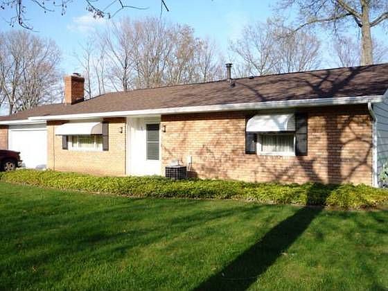 1st image of 4700 Montrose Dr
