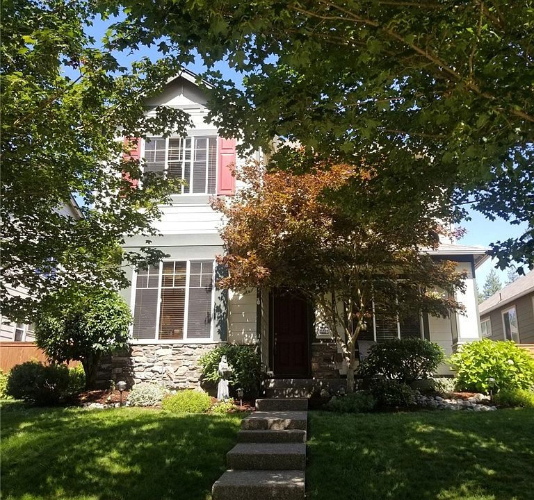 2nd image of 9026 Campus Glen Dr NE
