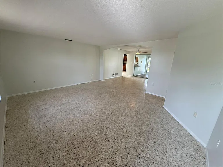 165 Dartmouth Dr NW — Photo 16