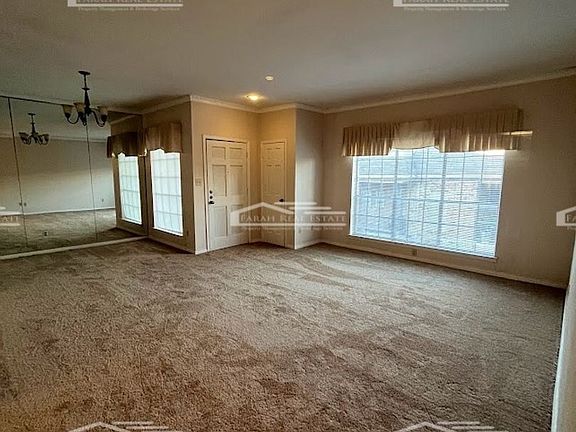 5th image of 4407 Bellaire Dr S APT 214