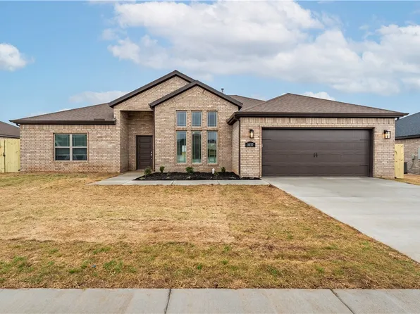 1032 Glenora Ave, Lowell, AR 72745