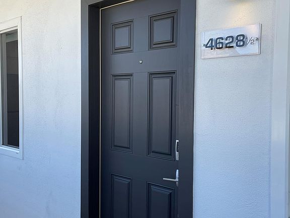 3rd image of 4628.5 W Point Loma Blvd