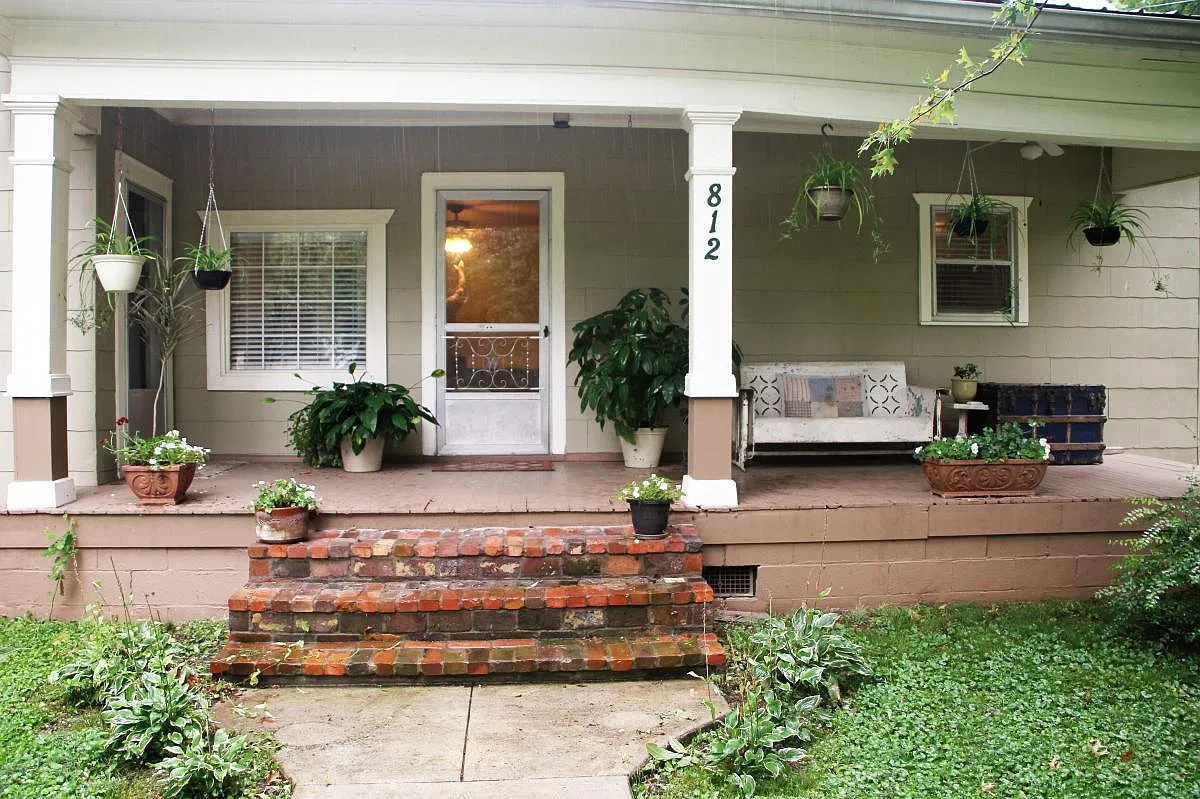 1 bed, 800 sqft, $1,300 — Photo 1