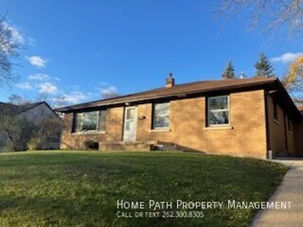 310 Oxford Rd, City Of Waukesha, WI 53186