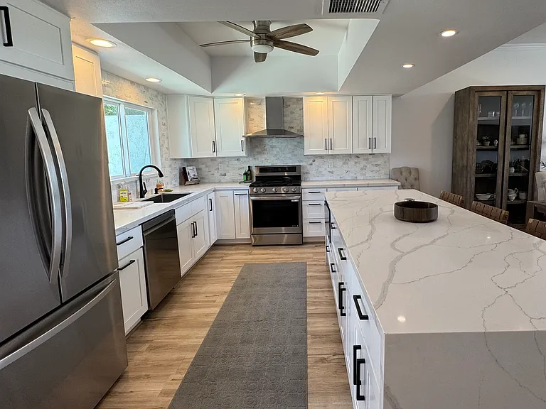 47760 Eisenhower Dr — Photo 2