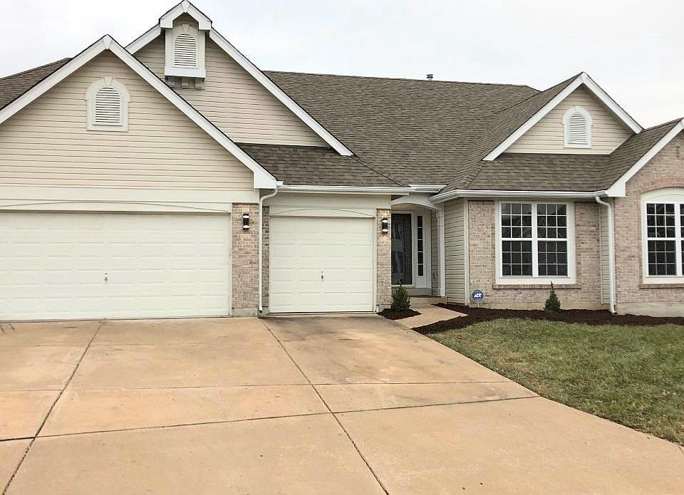 1st image of 110 Behlmann Orchard Ct