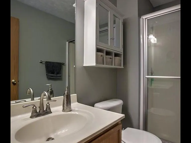 16708 Erskine St — Photo 7