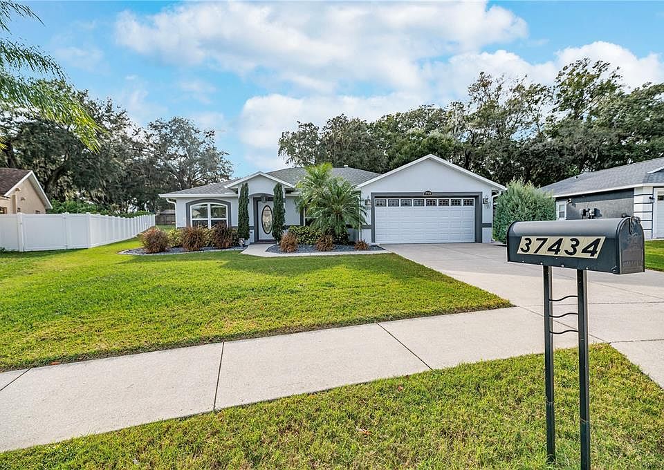 1st image of 37434 LAUREL HAMMOCK DRIVE