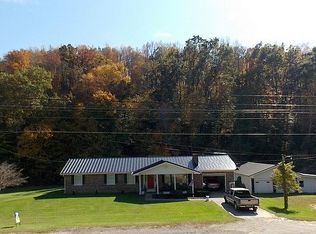8405 Ky 191, Campton, KY 41301