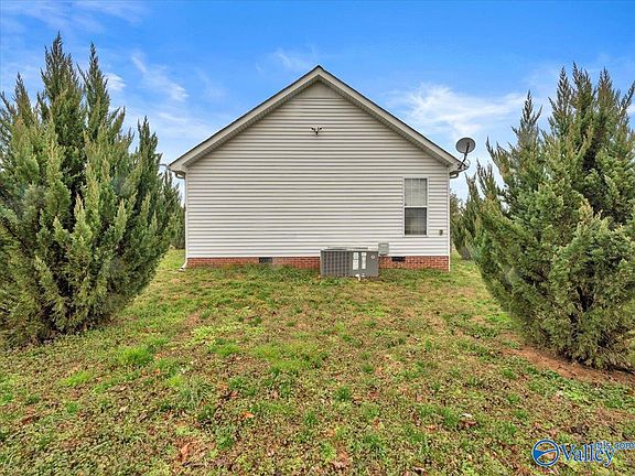 5th image of 9 Merideth Lynn Rd