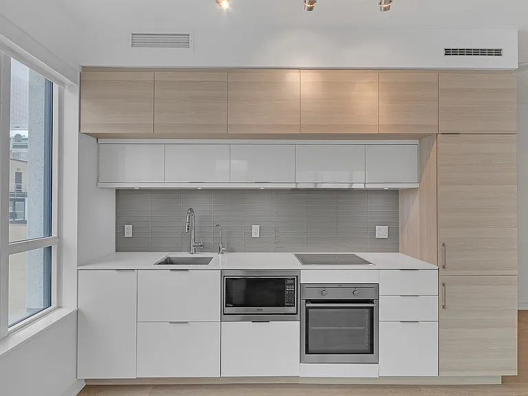 88 Scott St — Photo 16