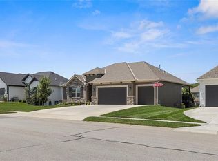 19700 Norton St, Spring Hill, KS 66083