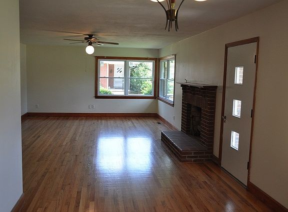 Living room with fire place