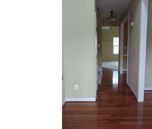 2nd image of 600 Valencia Ct