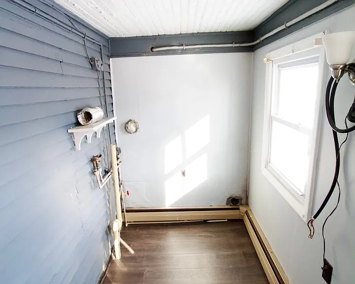 24 Grays Ln — Photo 3