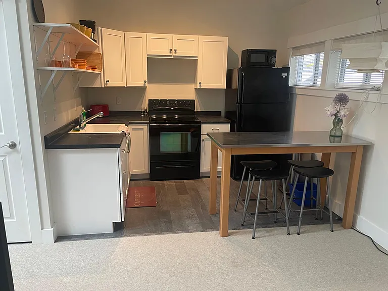 65 Jordan Ave #STUDIO — Photo 11