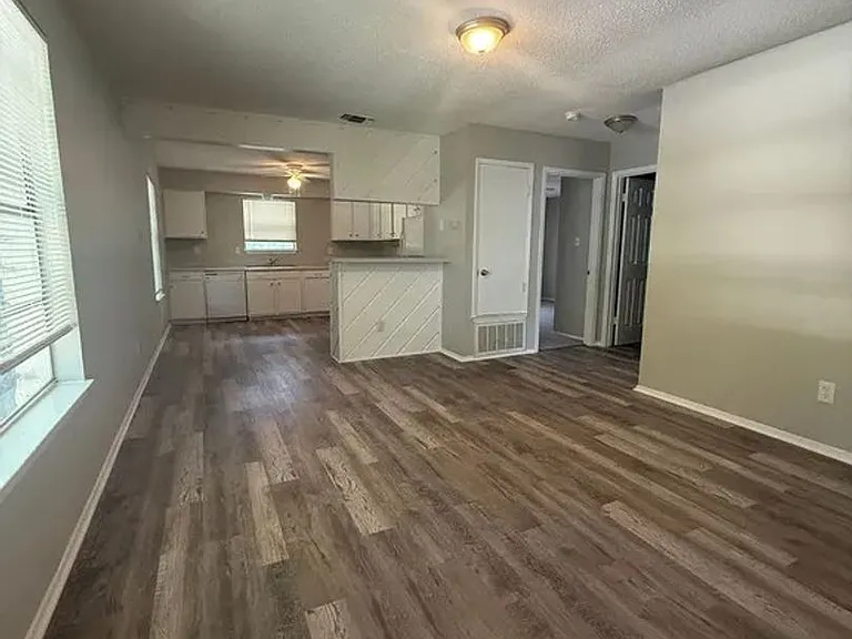 103 Smith Ln — Photo 11