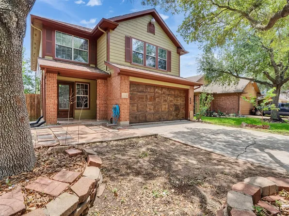 13119 Lindenloch Ln, Houston, TX 77085