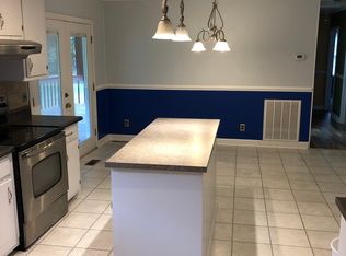 504 Glenwood Dr, Sanford, NC 27330