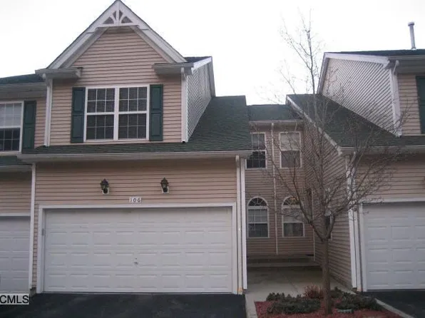 106 Concord Ln, Bethel, CT 06801