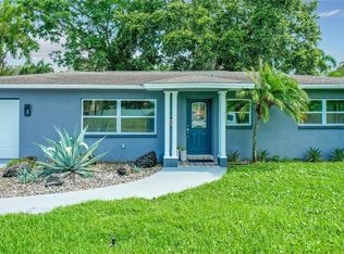 439 Capri Way NE, Saint Petersburg, FL 33704
