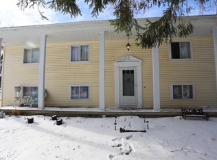 1484 Raleigh Blvd, Akron, OH 44321