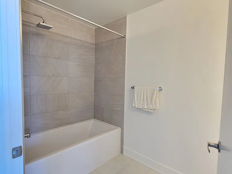 180 Fairview Mall Dr #1503 — Photo 6