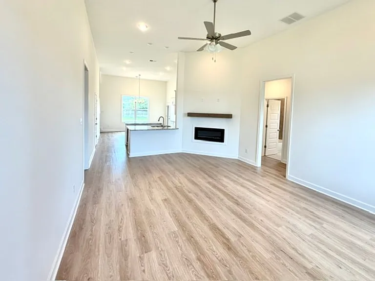 155 Summer Rose Ln — Photo 2