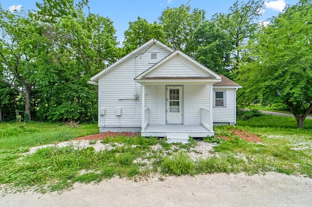 2 bed, 664 sqft, $850 — Photo 1