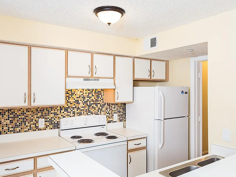 2202 Key West Ct #634 — Photo 3
