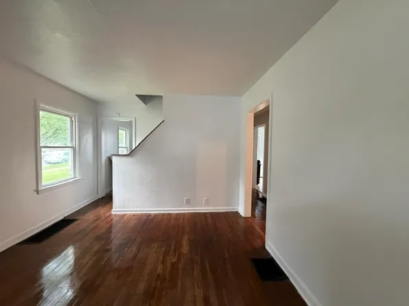 1306 N Kaley St, South Bend, IN 46628
