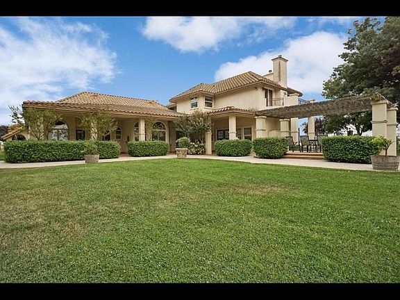 2nd image of 9790 E Harney Ln