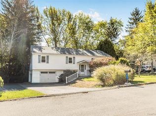 37 Scott Dr, Wappingers Falls, NY 12590