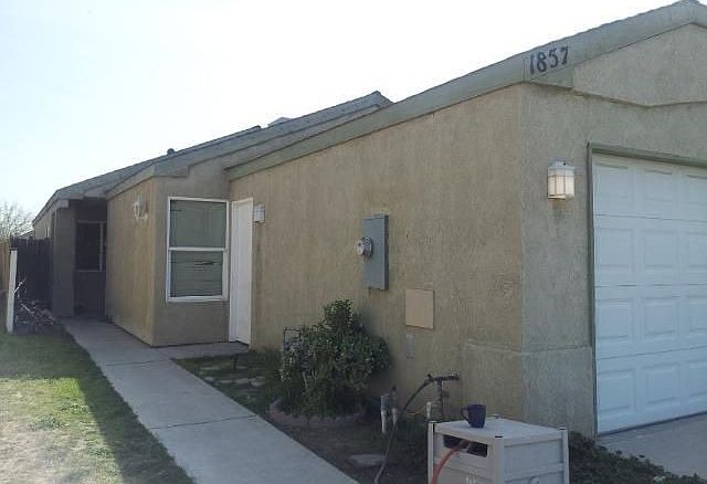 2nd image of 1857 Josephine Ave